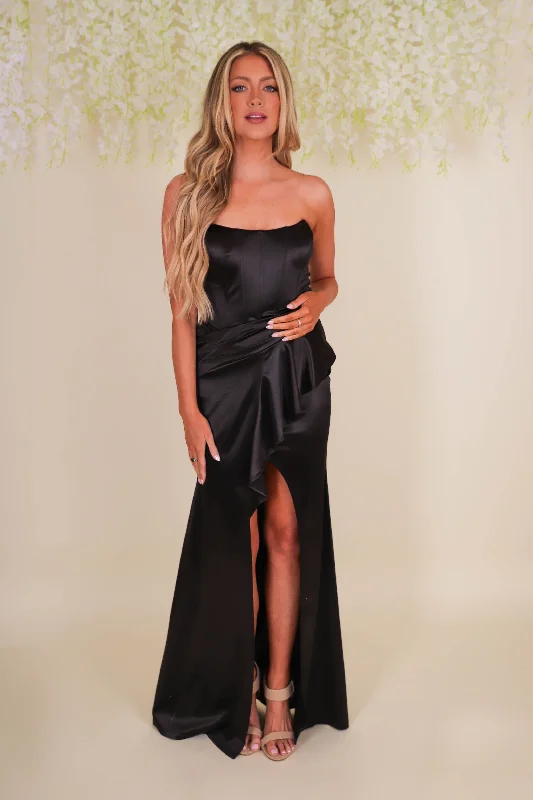 A Night Of Elegance Maxi Dress