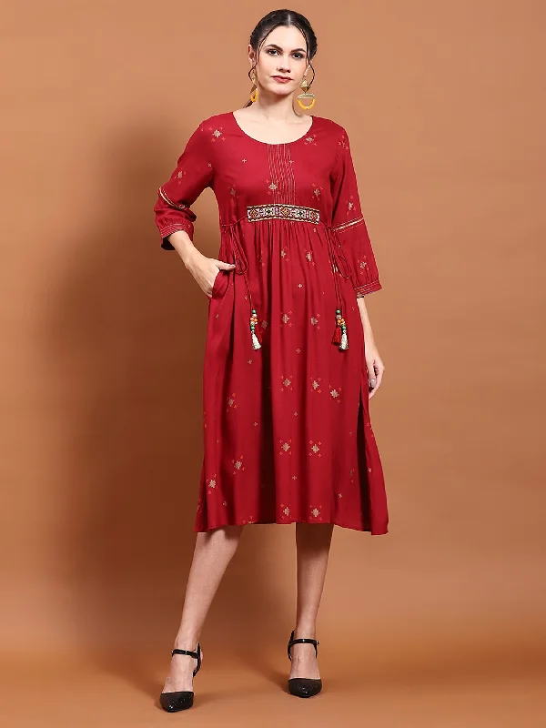 Women Maroon Geometric Print Dress