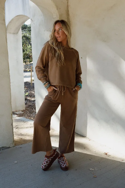 Emilia Sweatshirt And Pants Set - Camel